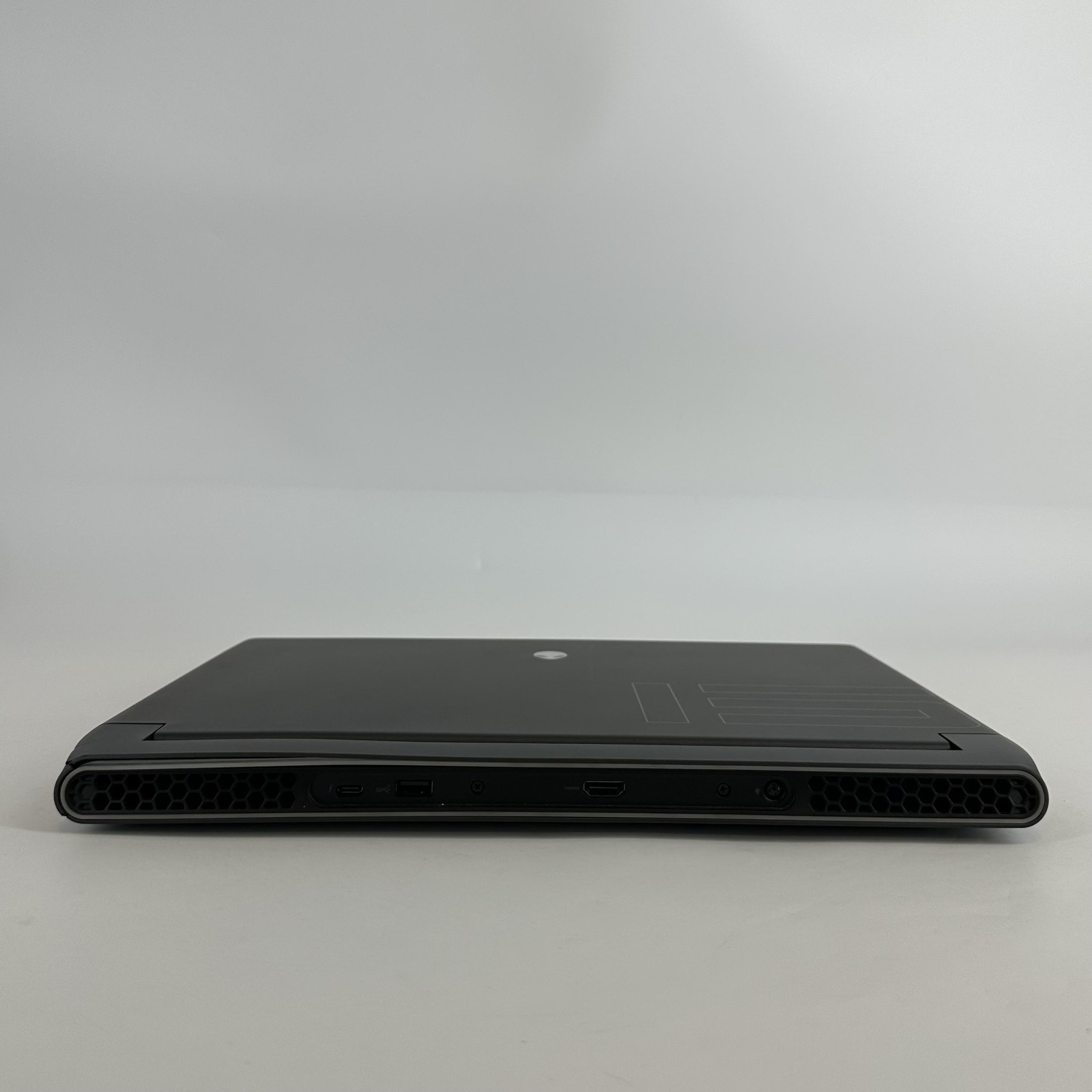 Dell Alienware m15 R7 240Hz 2K 2.3 GHz i7-12700H 16GB 512GB RTX 3070 Ti Bad Mic