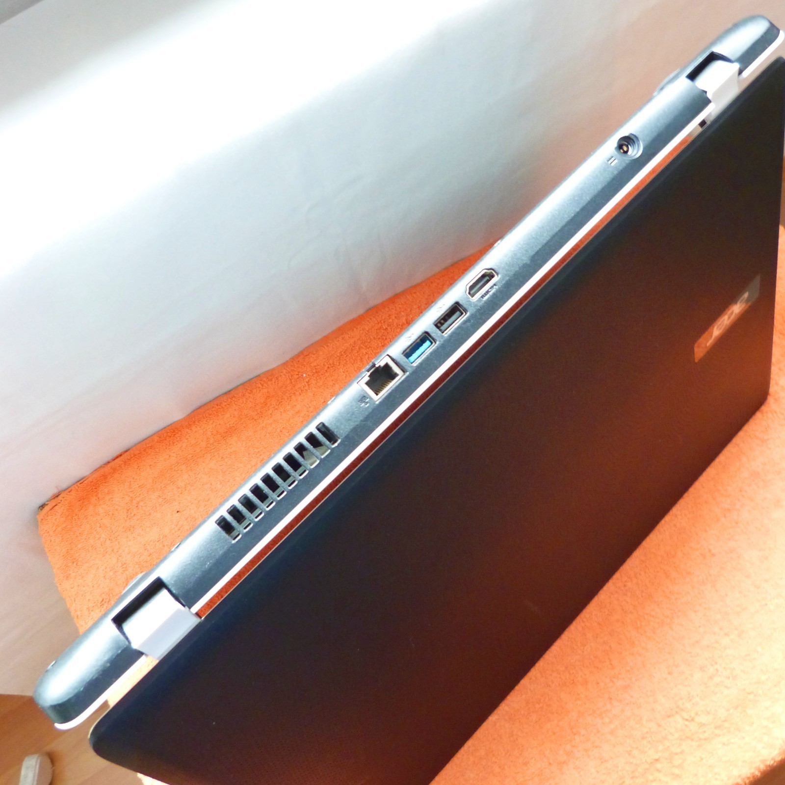 Acer ES1 732 Business UltraBook 17 inch l 500GB SSD Windows 11 l 8GB RAM…