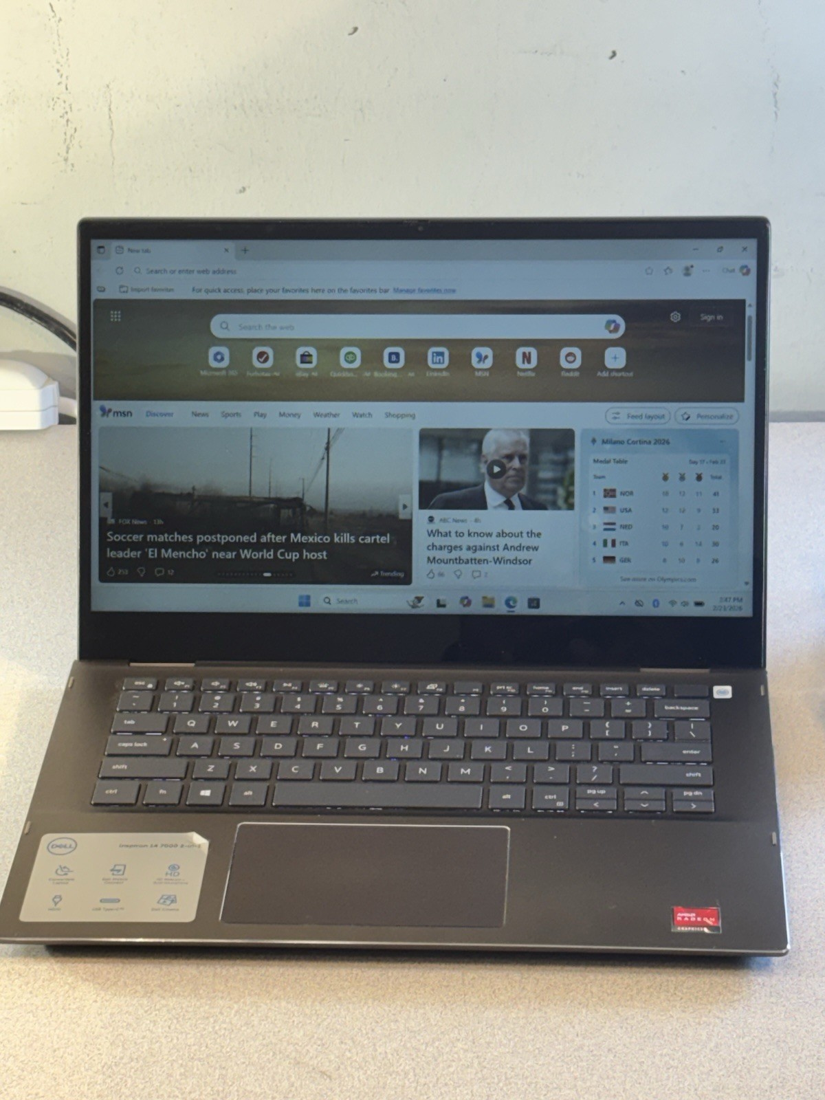 Dell Inspiron 14” 7000-2-in-1 Ryzen 5 4500U 2.38 GHz 16GB RAM/1.TB SSD Touchscre