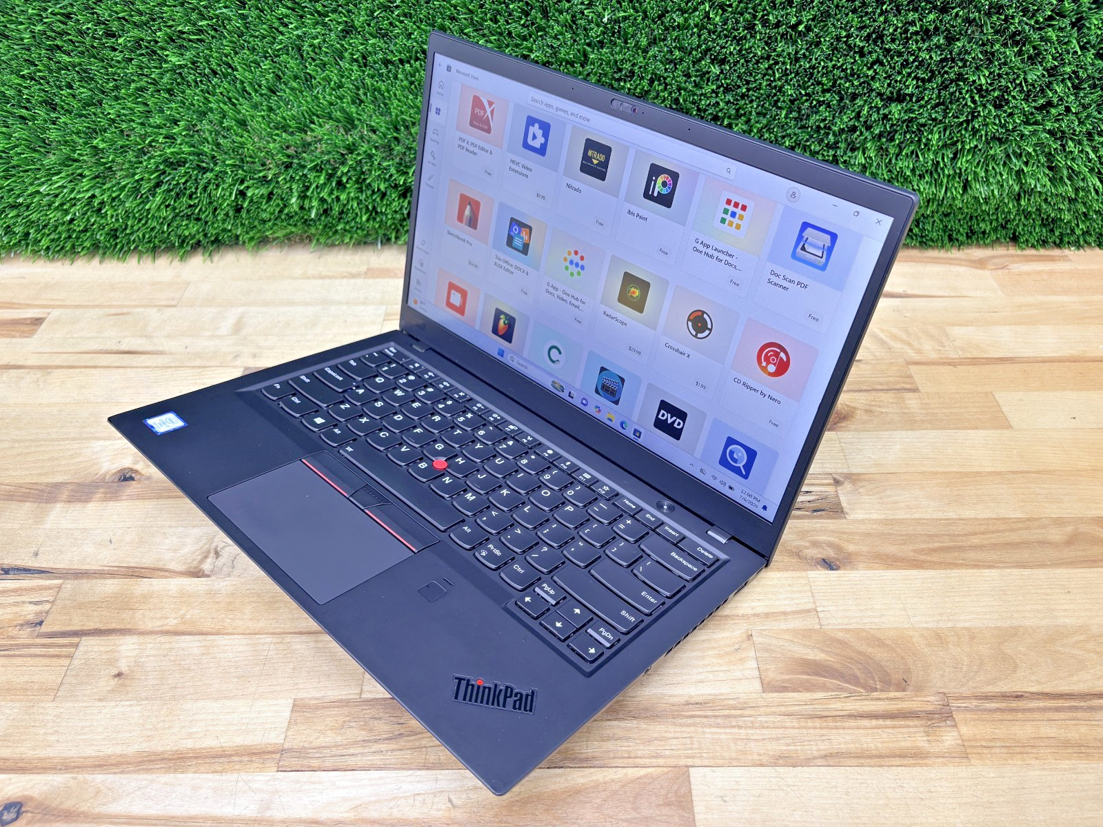 Lenovo ThinkPad X1 Carbon Gen 6 Intel i7-8th Gen 16GB RAM 256GB SSD Win 11 Pro*
