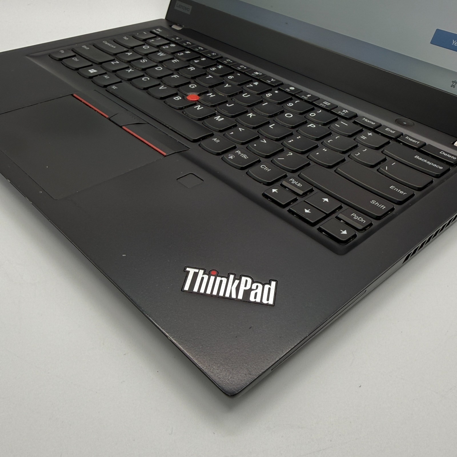 Lenovo ThinkPad T490s 14″ i7-8565U 16GB RAM 256GB SSD Win11 Pro Fingerprin Fair