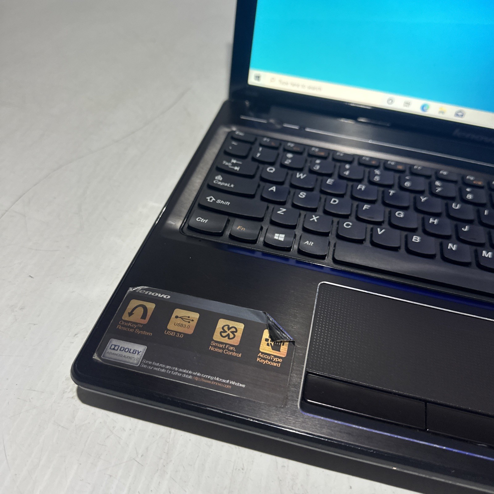 Lenovo G580 15″ Laptop Intel Celeron B830 4gb Ram 120gb SSD Windows 10 H No P/S