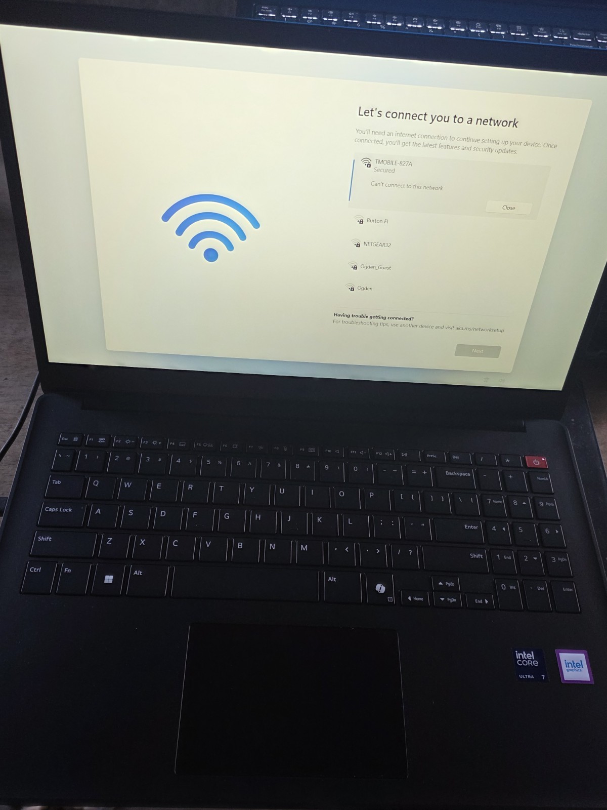 LG gram Book 15.6″ Ultra 7 16GB RAM Laptop Notebook 15U55T-H.AAB4U1 Nice