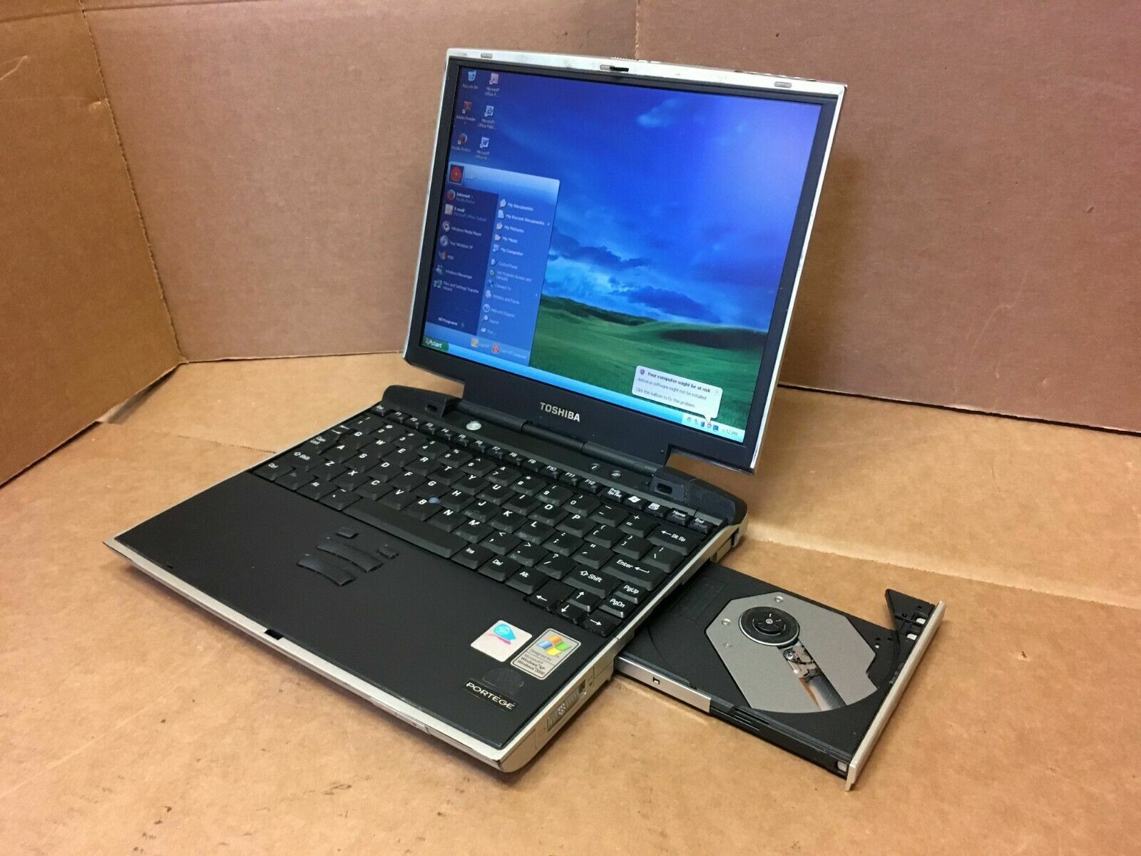 Toshiba Portege M100 PENTIUM M 1.2GHz 256MB RAM 40GB HDD WINDOWS XP WIFI DVD