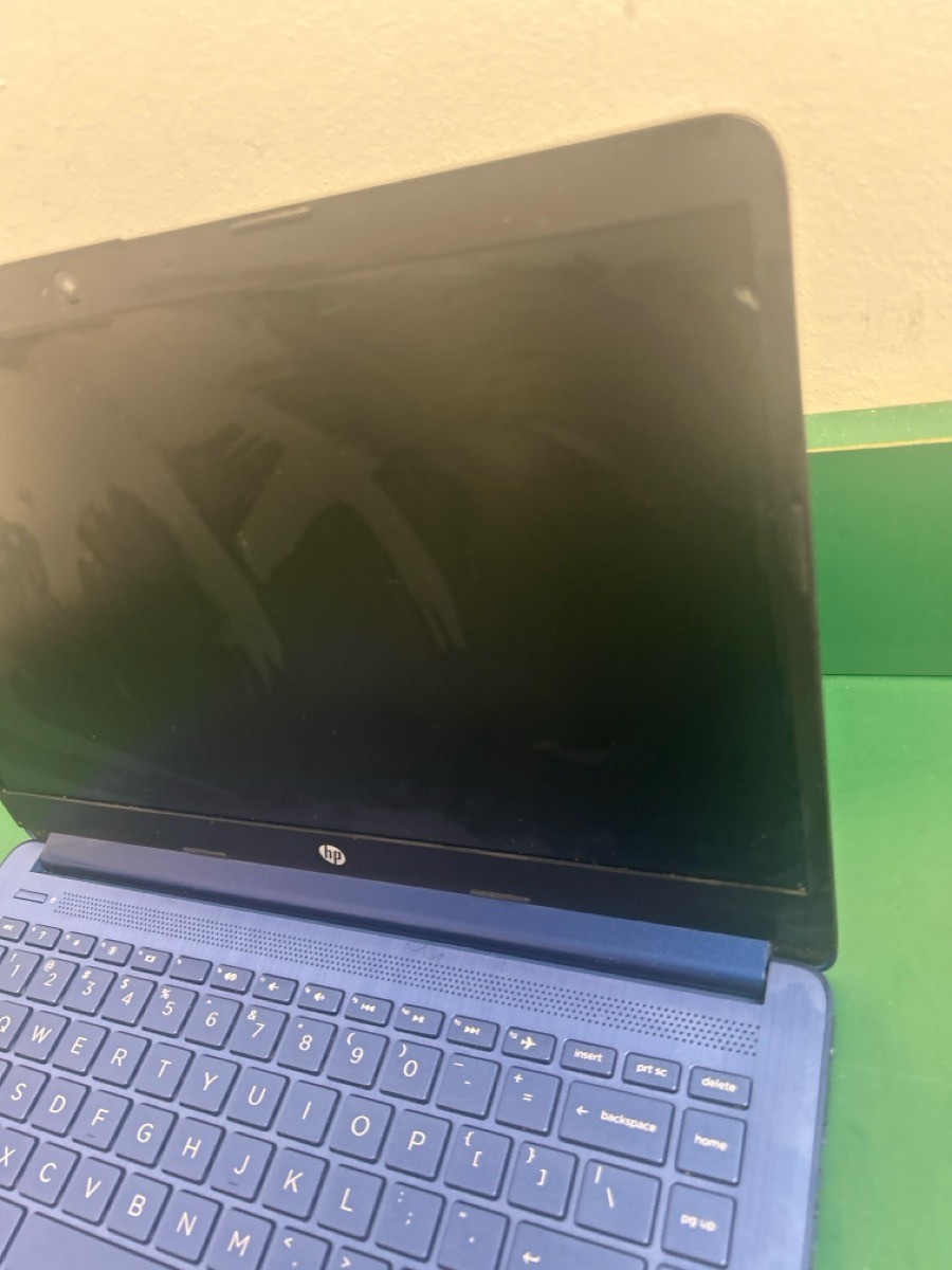 HP Stream 14-CF2111WM 14” (64GB eMMC Intel Celeron N4120 4GB) – Blu (EZ5001112)