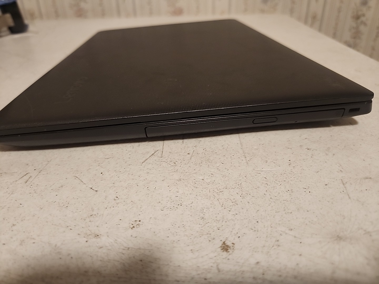 Lenovo ideapad 130-15IKB Laptop Intel I3-6006u 2.00ghz 4GB NO HDD/OS