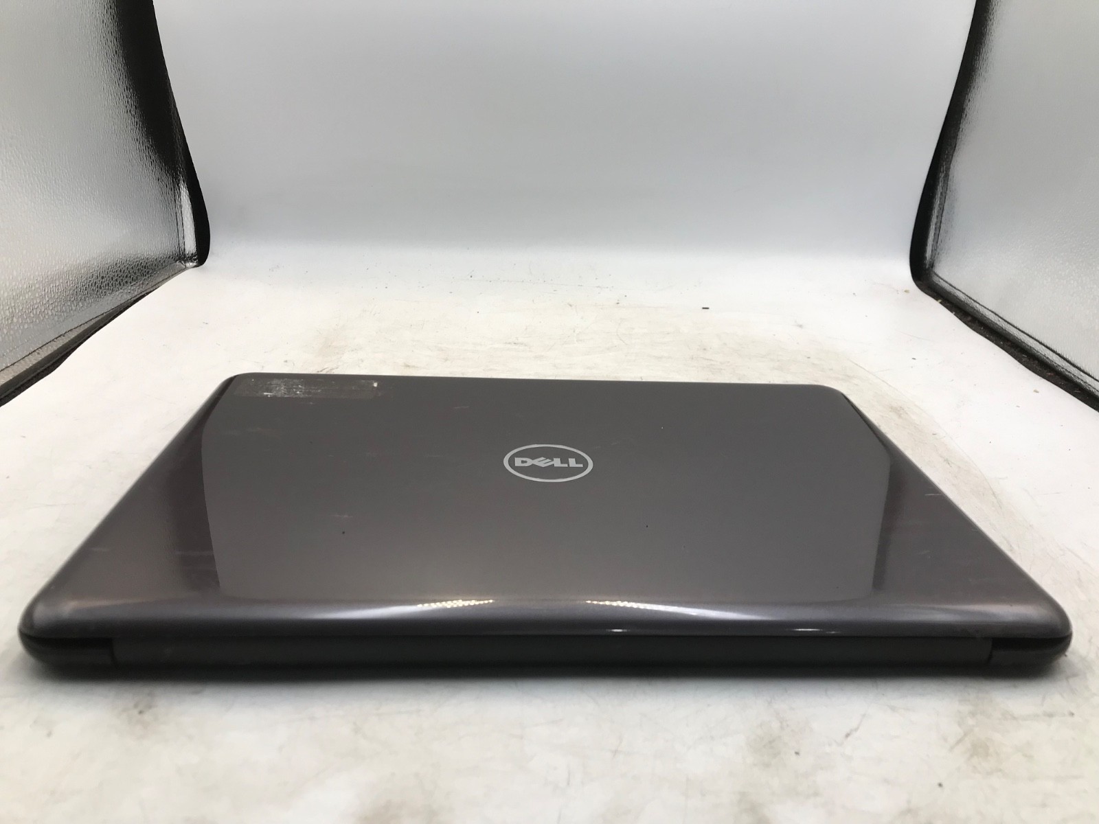 Dell Latitude 13 3380 Intel Core i3 6th Gen. 13″ Laptop-BAD DISPLAY/NO KB -MZ