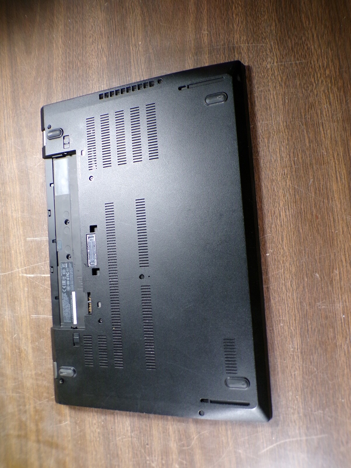 THINKPAD LENOVO T570 INTEL CORE i5-6300U 2.40GHZ 4GB RAM **NO HD/ NO CADDIE