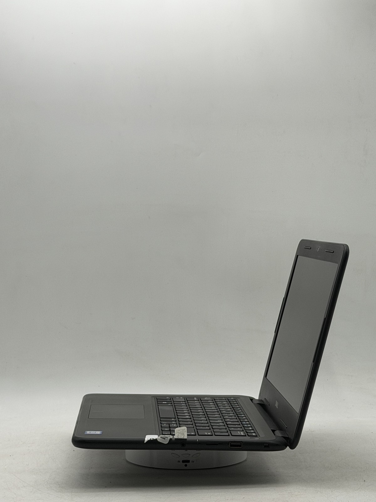 Dell Latitude 3310 13.3in i5-8265U 8GB 128GB NO OS – (READ)
