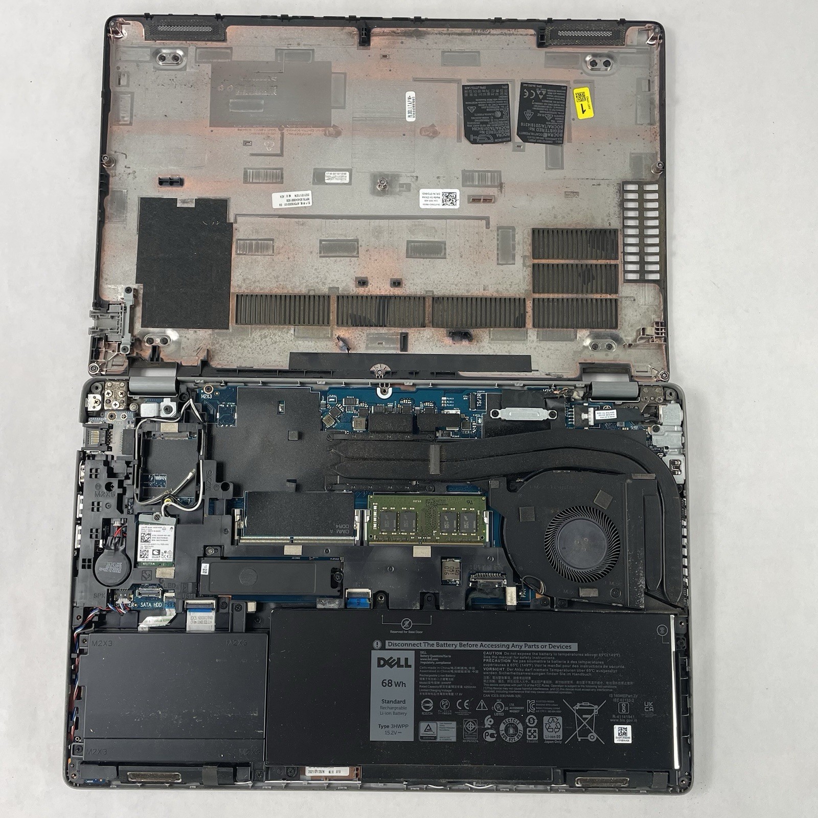 Dell Latitude 5511 15.6″ i7-10850H 2.70 GHz 16 GB RAM No SSD No OS Missing Key