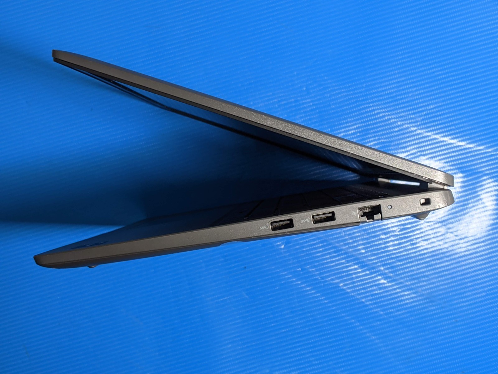 Dell Latitude 3550 15.6″FHD Intel i7-1355U 1.7GHz 16GB 512GB SSD W11Pro +Charger