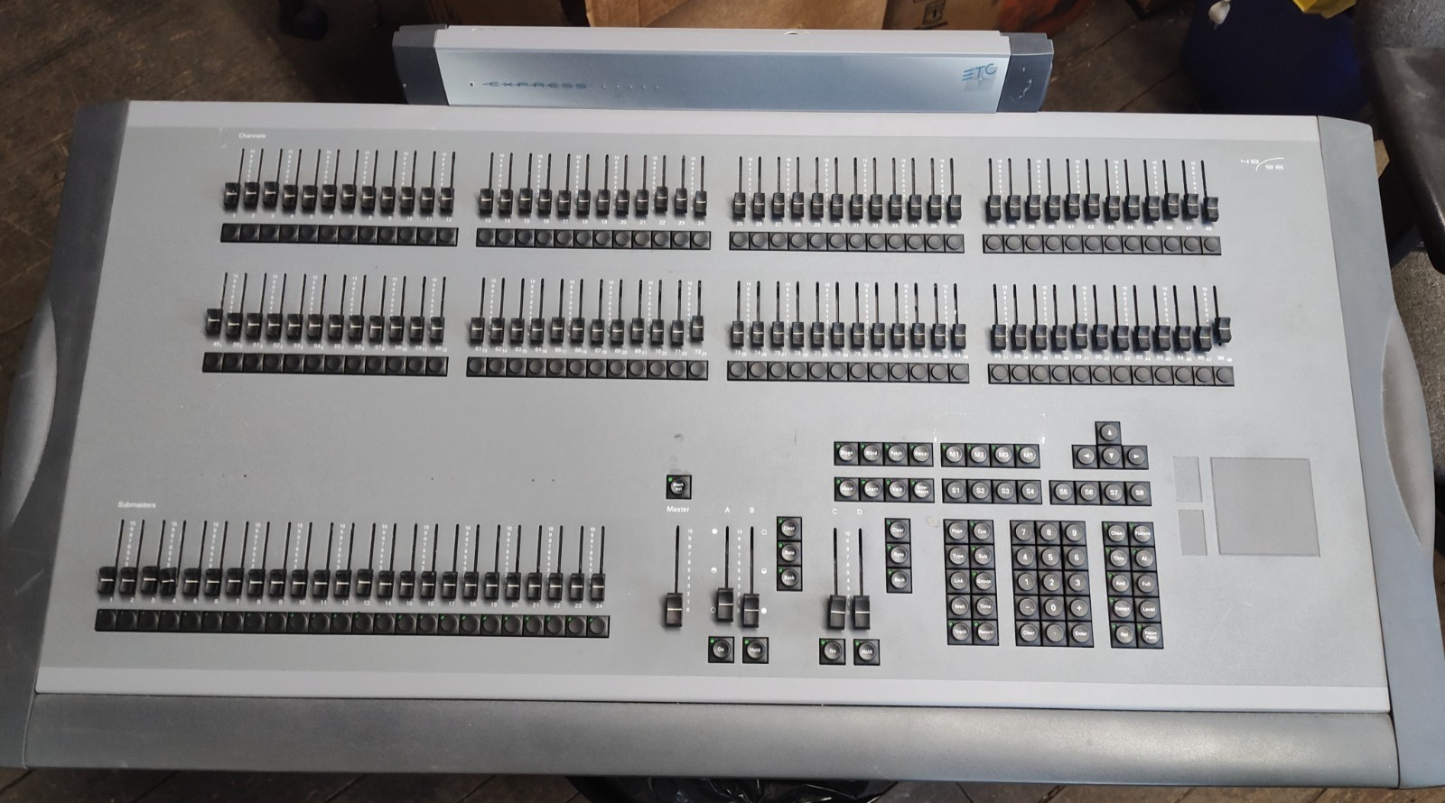 ETC Express Channel Lighting Controller 48/96, 4210A1004