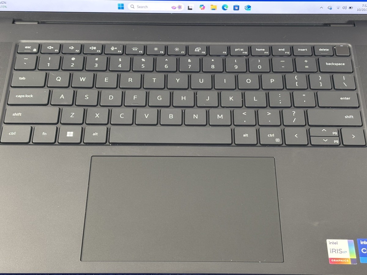 Dell Precision 5680 i7-3700H 16GB Ram 512GB SSD Iris XE Graphics Win (PKM058800)