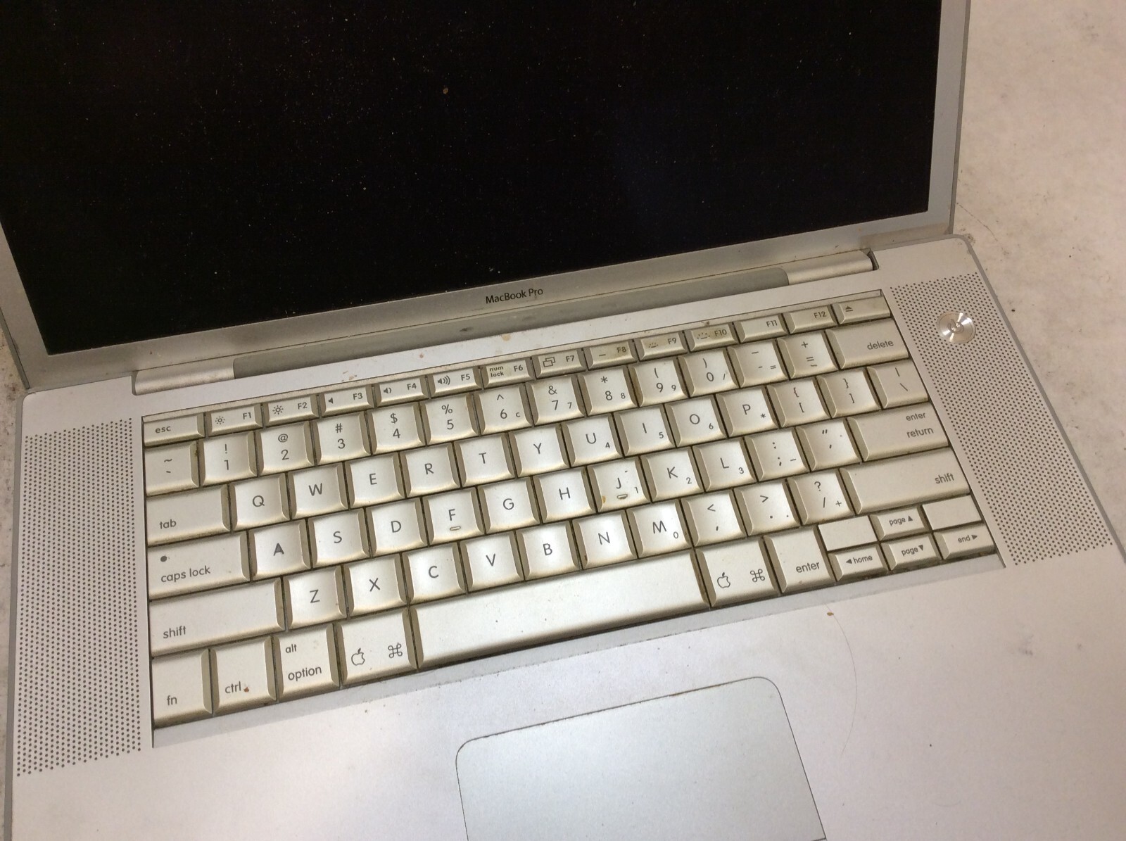 MacBook Pro 3,1 Mid 2007 Laptop 15″ Intel Core 2 Duo 2.4GHz READ DESCRIPTION-PP
