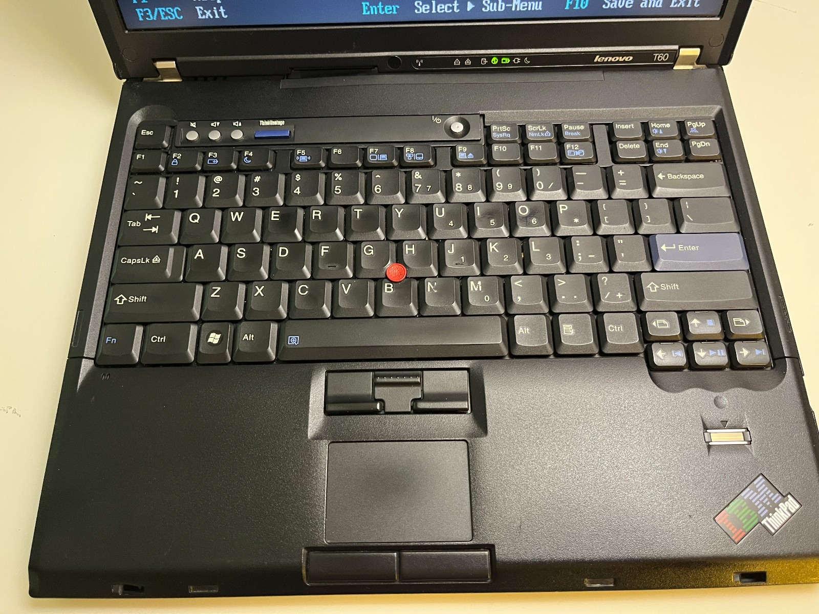 Vintage IBM Lenovo ThinkPad T60 14.1″ 4:3 XGA+ Intel Core Duo Retro Laptop