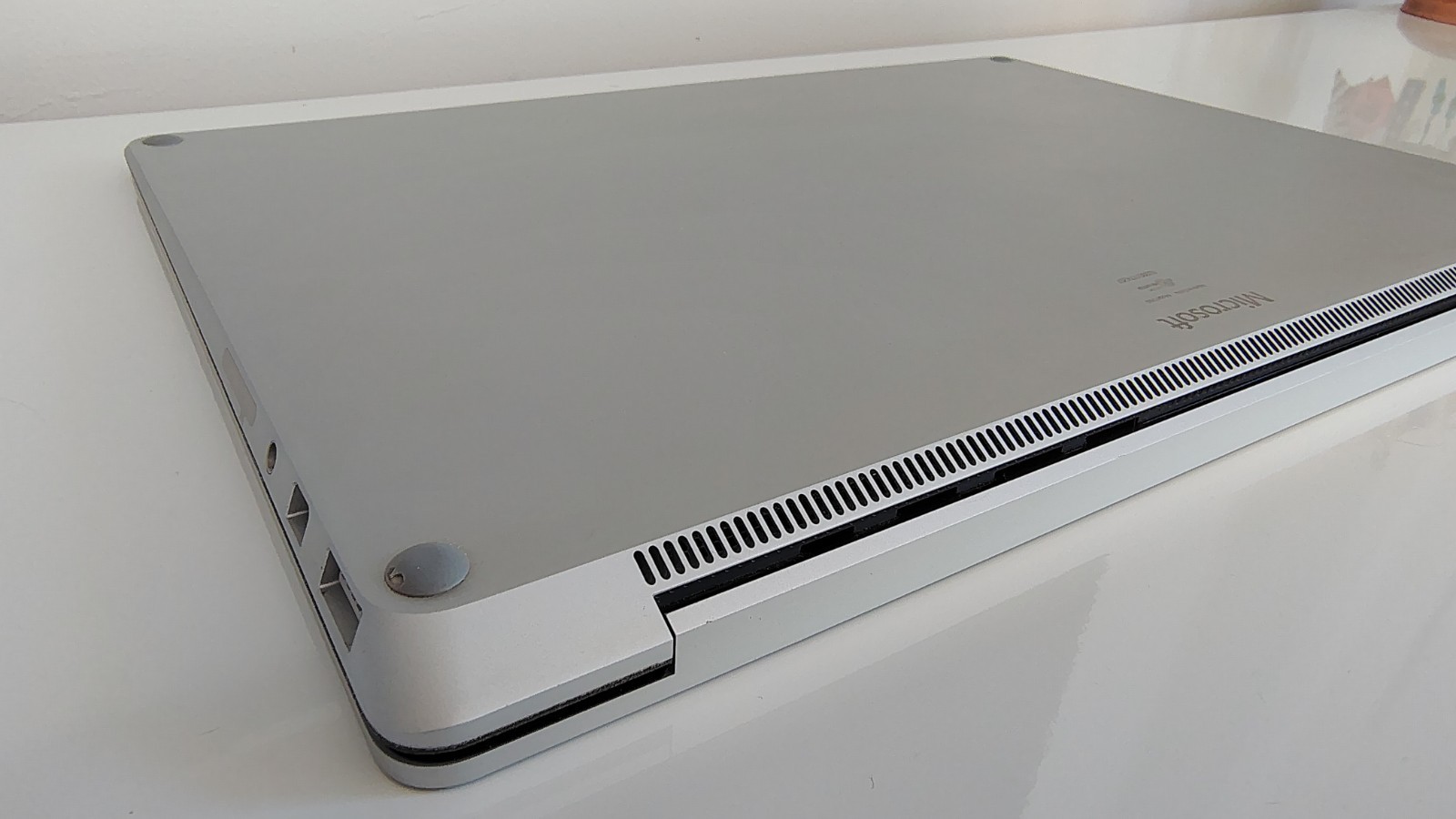 Microsoft Surface Laptop 1769 – i5 7200U, 128GB SSD, 4GB Ram -vClean Barely Used