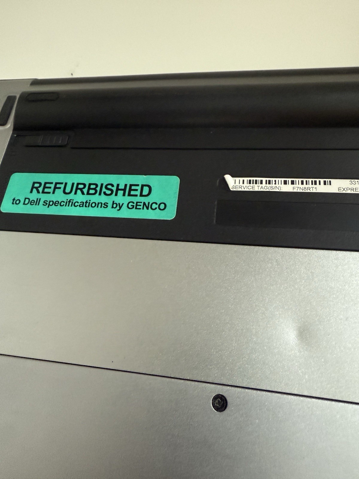 🛠️ Dell Latitude 3330 Laptop – Intel Core i3 – NOT Powering On – Broken Corner