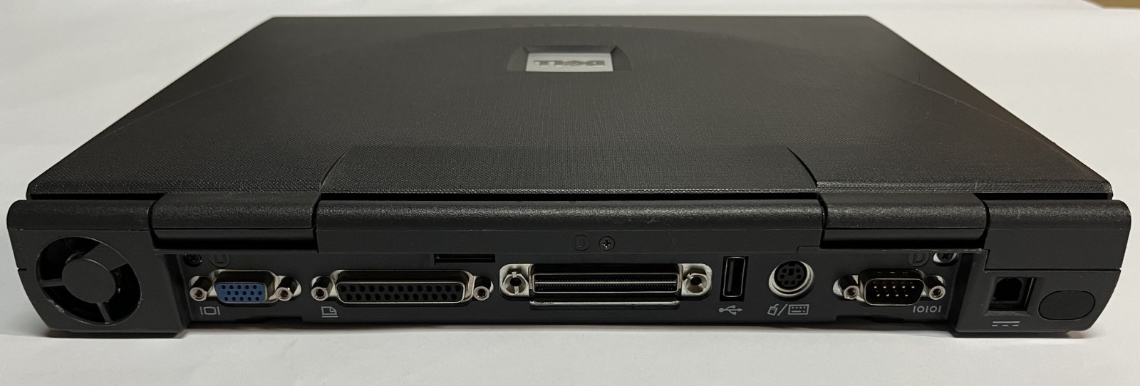Dell Inspiron 3800 Pentium III 500Mhz 256MB Ram, 6GB HDD ATi Mobility Windows 98