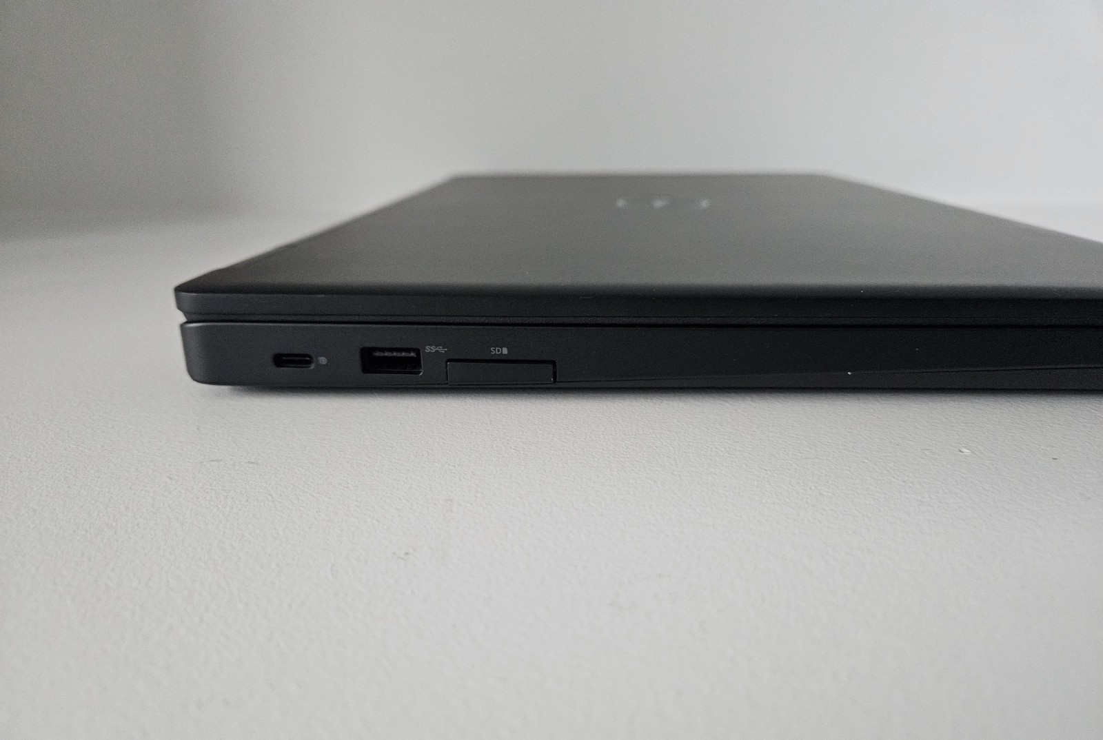 Dell Precision 3520 Core i5-7440HQ 2.80GHz 15.6″ 256GB NVMe 8GB RAM Win 11 Pro