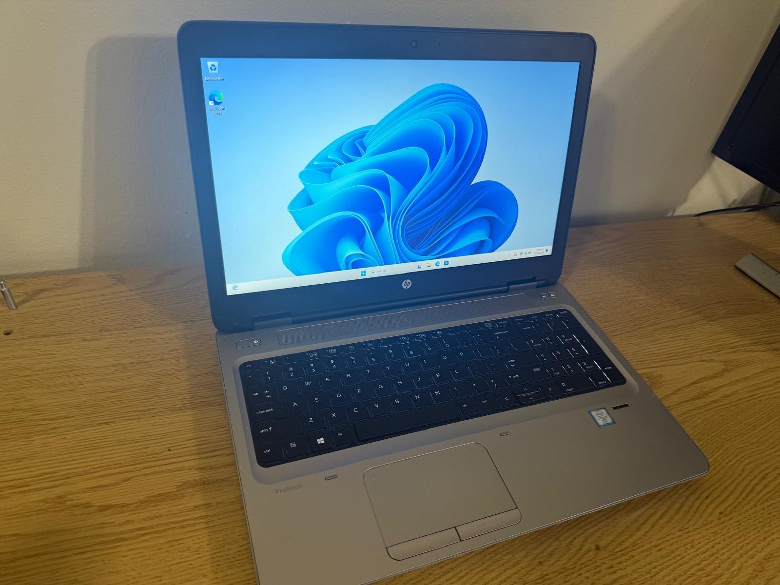 HP ProBook 650 G2, intel core i7-6600U 2.81GHz 8GB RAM 128GB SSD Windows 11 Pro