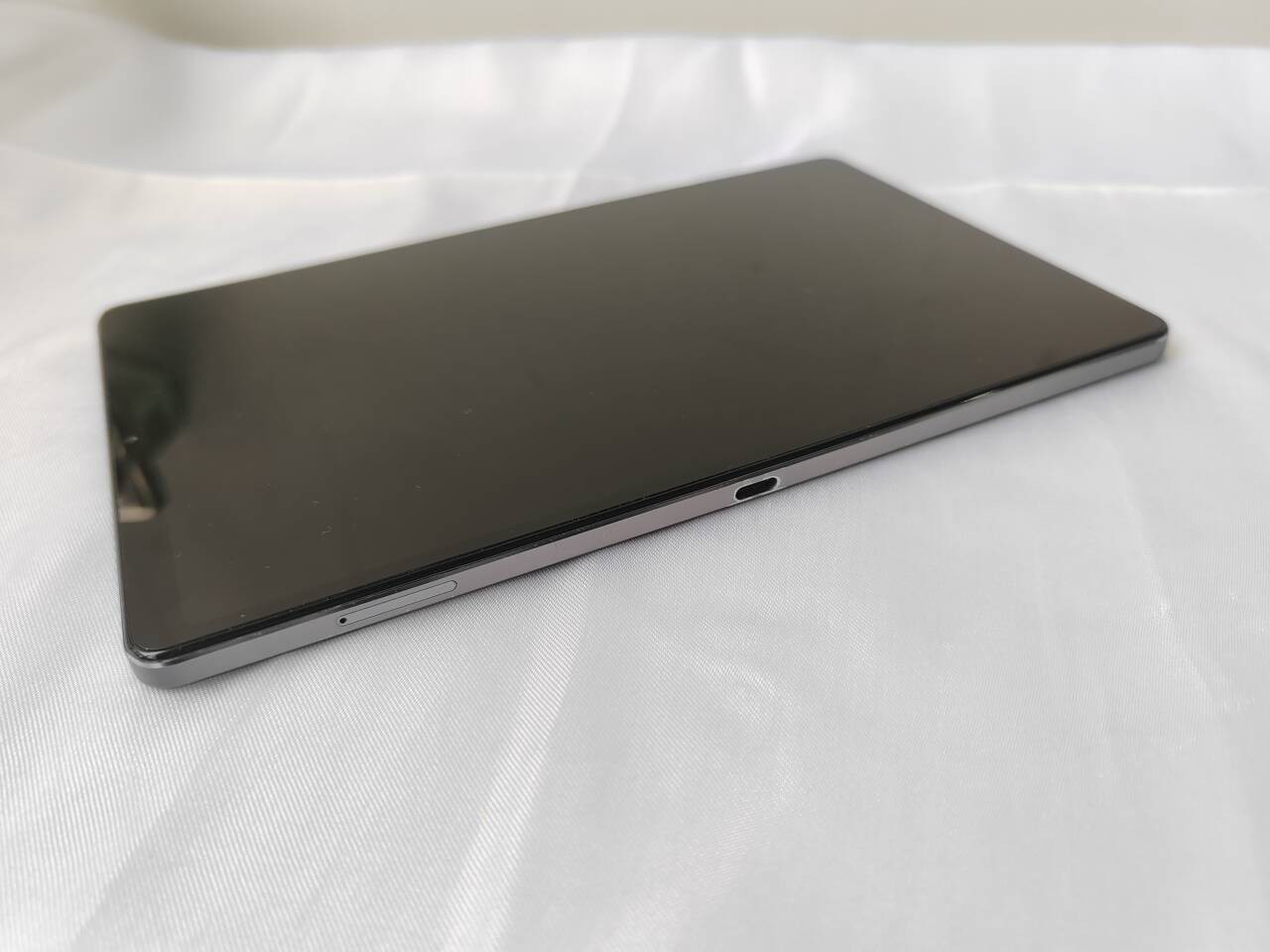 Lenovo Legion Y700 (2023)8.8” 13MP Snapdragon 8+ Gen 1 WIFI Android 6550mAh