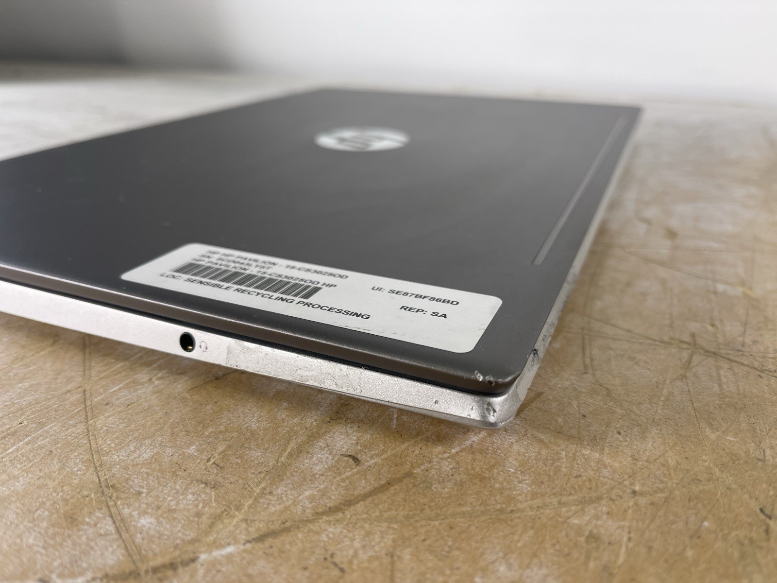 HP PAVILION – 15-CS3025OD i5-1035G1 @ 1.00GHz, 8GB RAM, NO HDD/OS