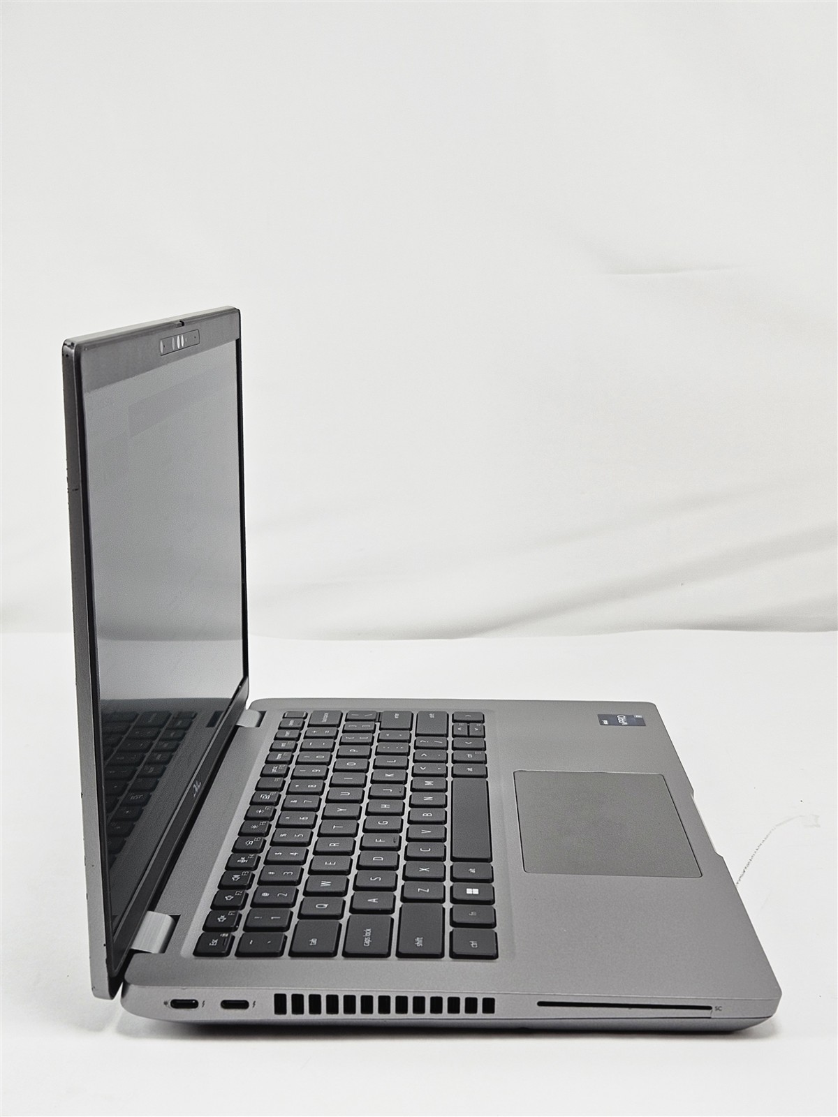 Dell Latitude 5431 i7-1270P 2.2GHz 256GB SSD 16GB 14″ Thunderbolt 4