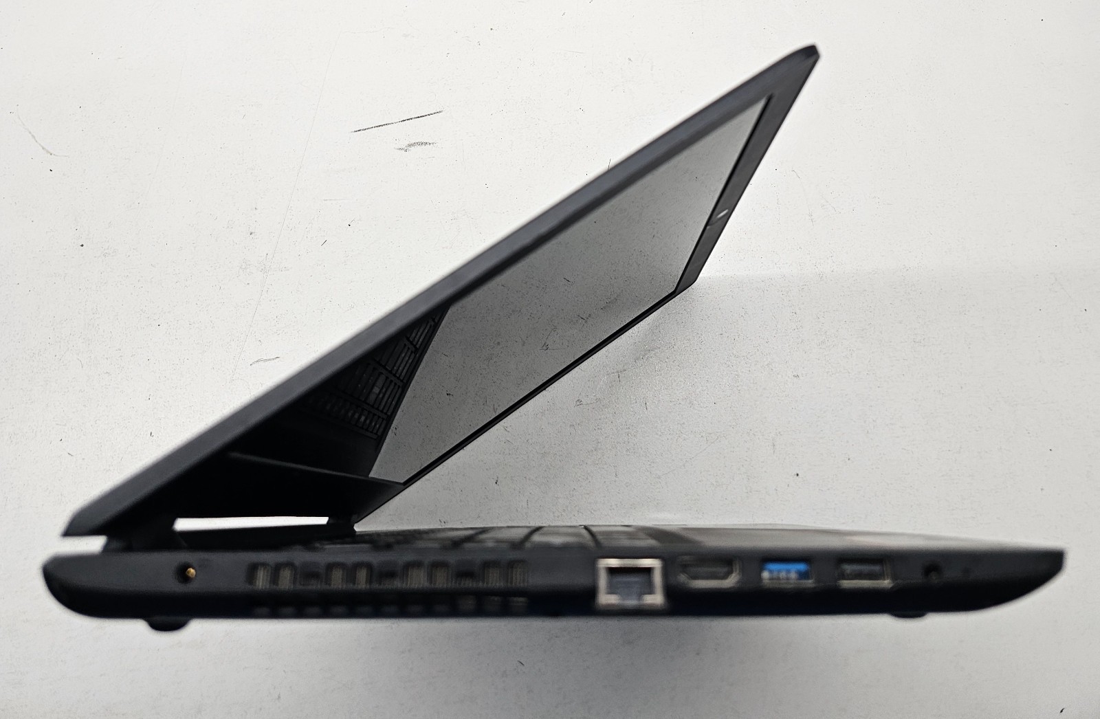Lenovo IdeaPad 110-15ISK 15.6″ Laptop Intel i3-6100U 6GB Ram NO HD/OS (FL)