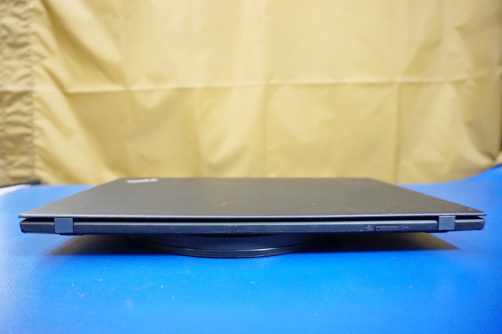 Lenovo ThinkPad X1 Carbon 5th Intel i5-7300U 8GB RAM NO SSD/OS