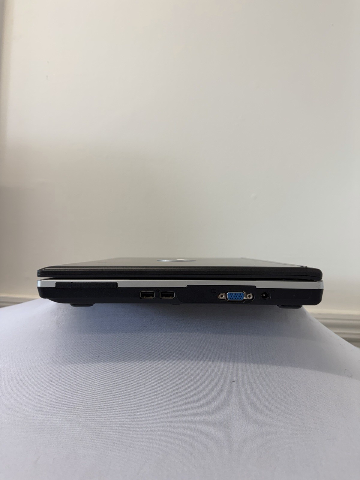 Nobilis MS-163K Laptop – Screen Yellowing -Intel Pentium T4300 – Read Des