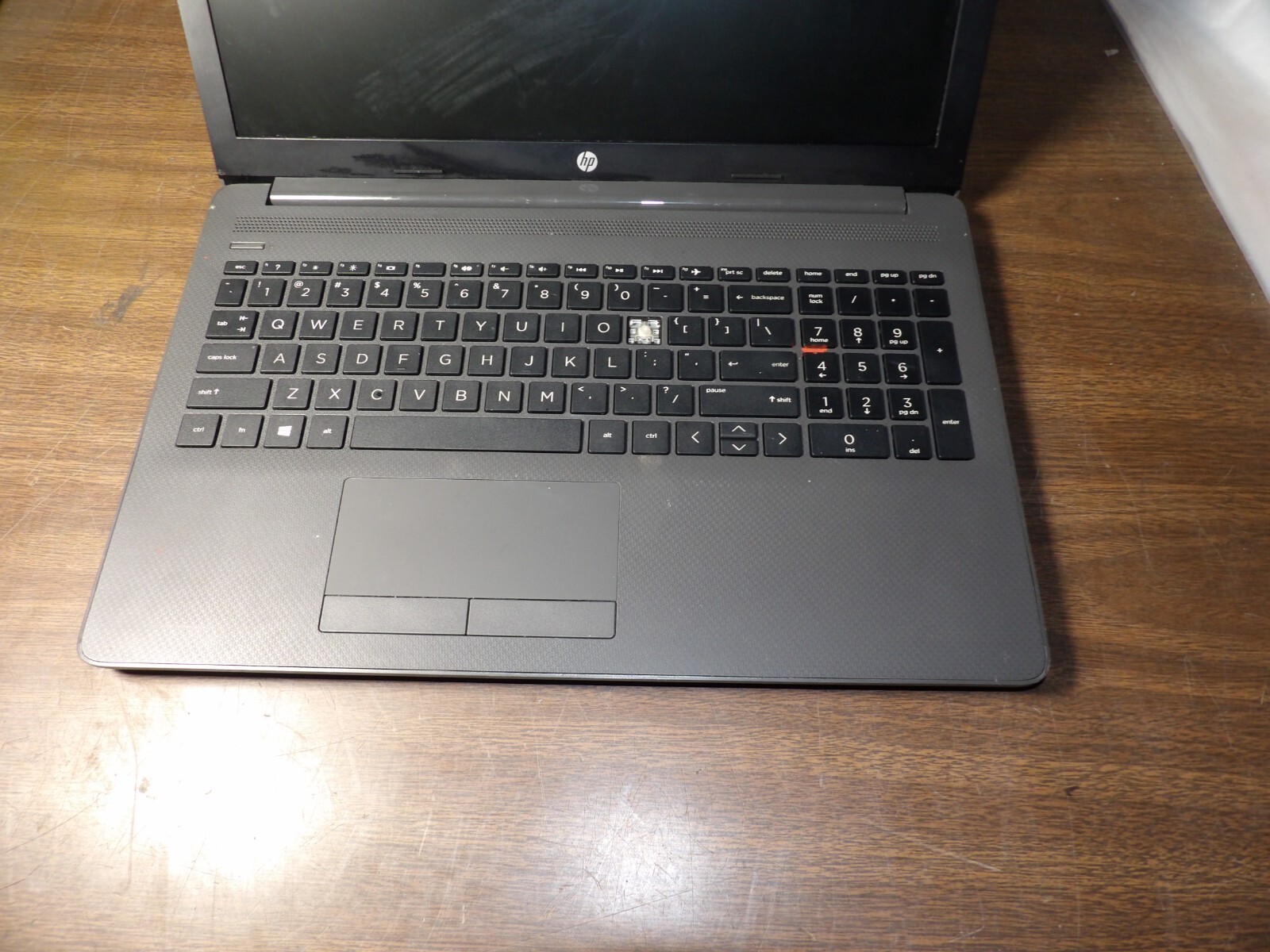 HP 255 G7 NOTEBOOK AMD RADEON A6-9225 R4 8GB RAM **MISSING ONE KEY **NO HD