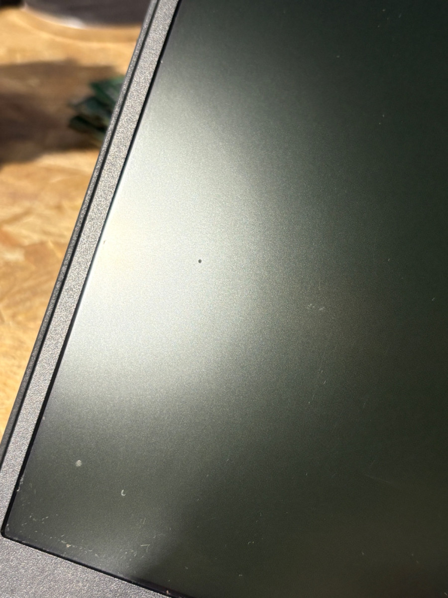 Dell Latitude 5500 15.6″ i5-8365U 16GB RAM 256GB SSD No OS/Charger
