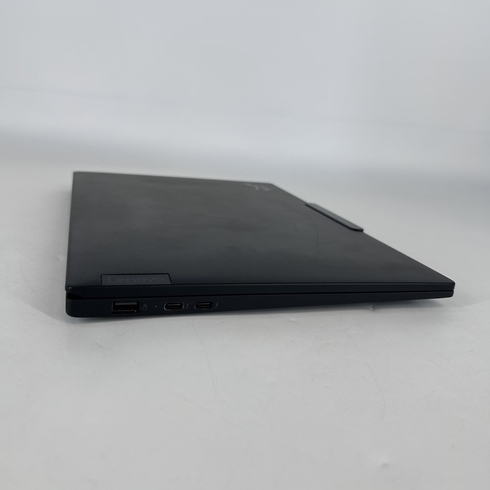 Lenovo ThinkPad X1 Carbon Gen 12 14 QHD+ TOUCH 1.7 GHz Ultra 7 165U 64GB 2TB SSD