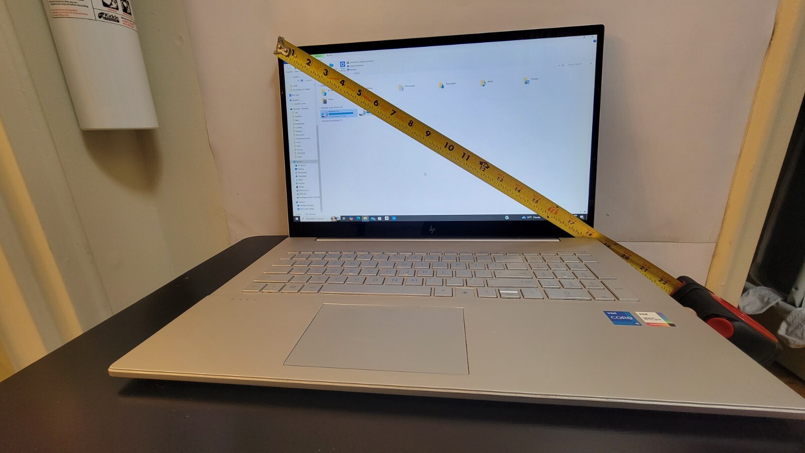 HP ENVY Laptop – 17t-cg100