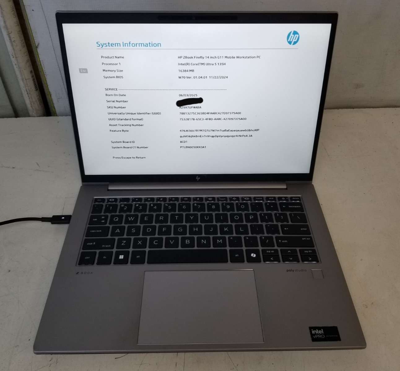 HP ZBook Firefly G11 14″ Core Ultra 5 135H 1.7GHz 16GB RAM NO OS NO SSD
