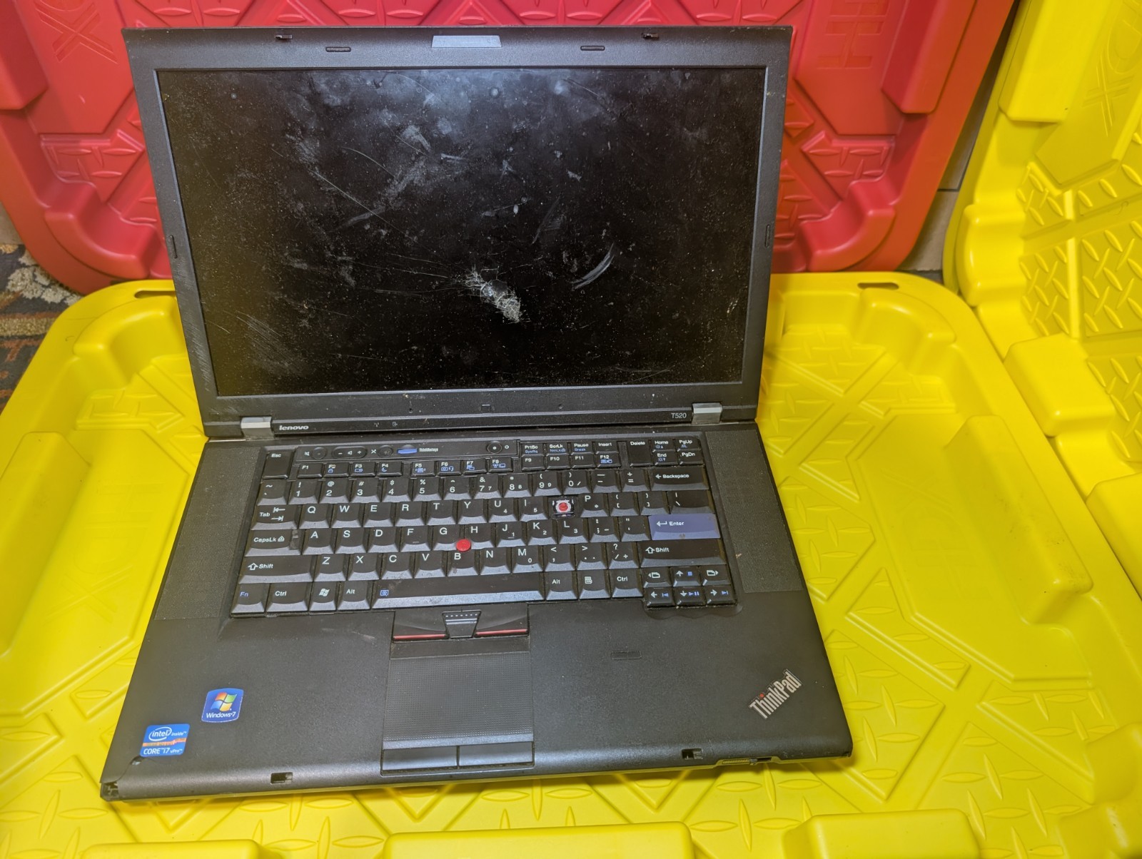 Lenovo T520 15″ 2012 Intel Core i5-2320M No RAM – Black – READ**