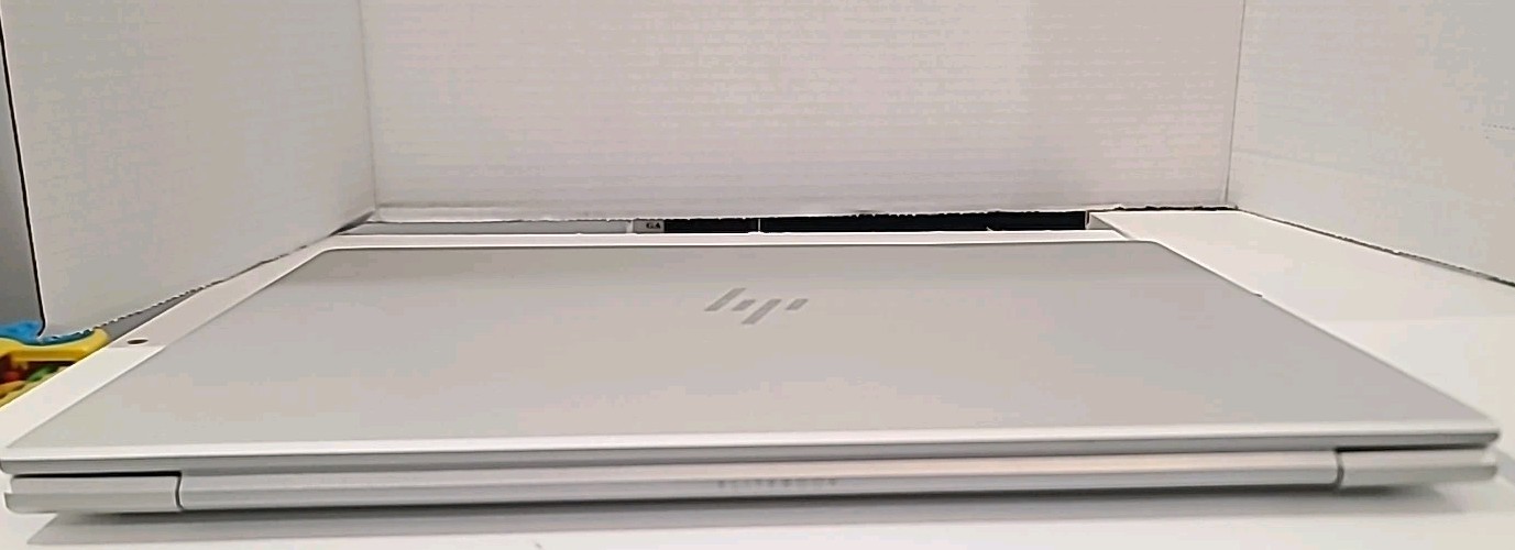 HP Elitebook 850 G8 15.6″ Silver FHD 2.4 GHz i5-1135G7 16GB 512GB NVMe