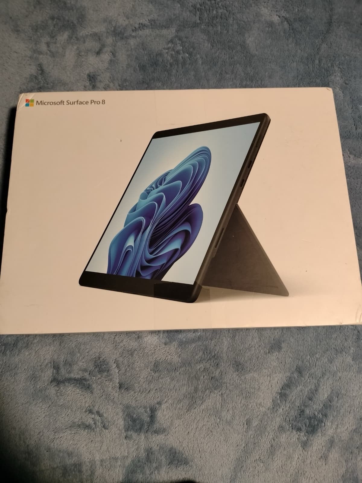 Microsoft Surface Pro 8 13″ (256GB SSD, Intel Core i5 11th Gen 4.20 GHz, 16GB)
