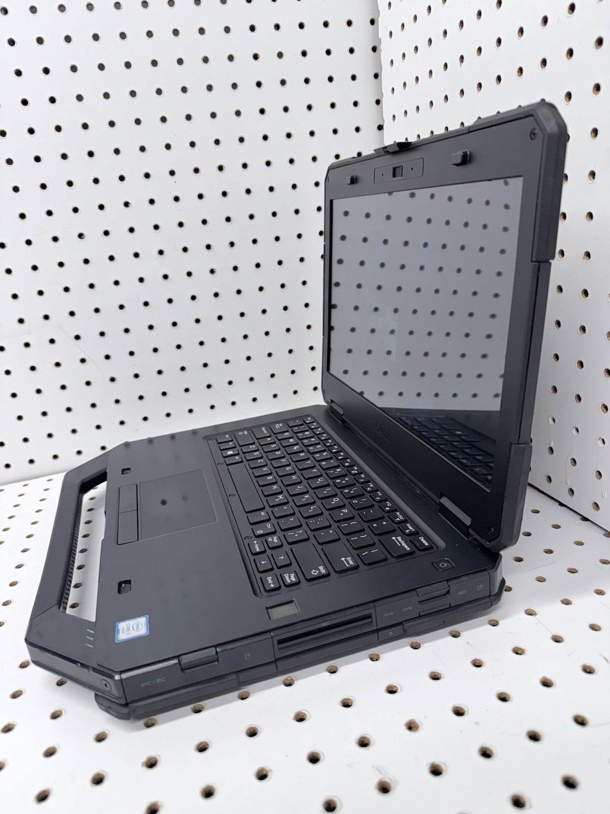 Dell Latitude 14 Rugged 5414 | I7-6th Gen | 32 GB RAM | 256 GB SSD | Wind 11 P