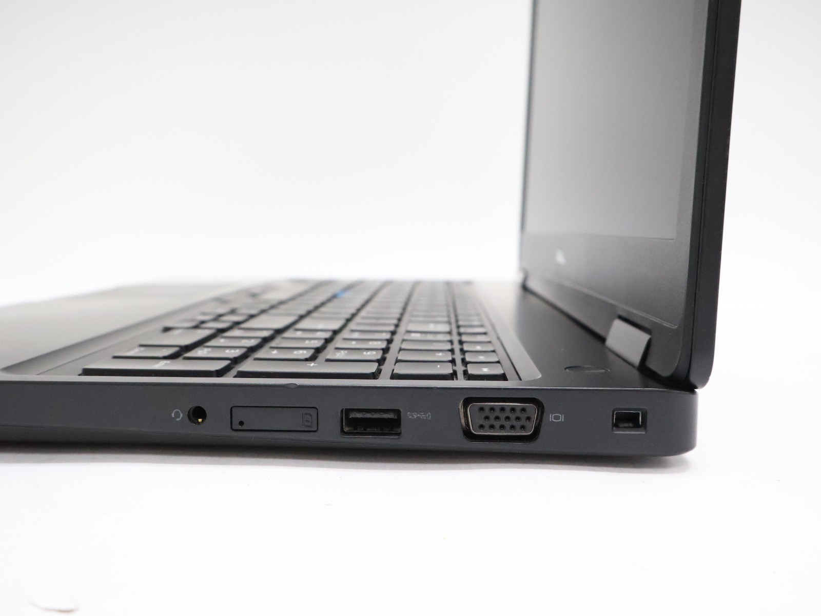 Dell Latitude 5580 Intel Core i7-7820HQ 2.90GHz 16GB RAM 240GB – NO BATTERY
