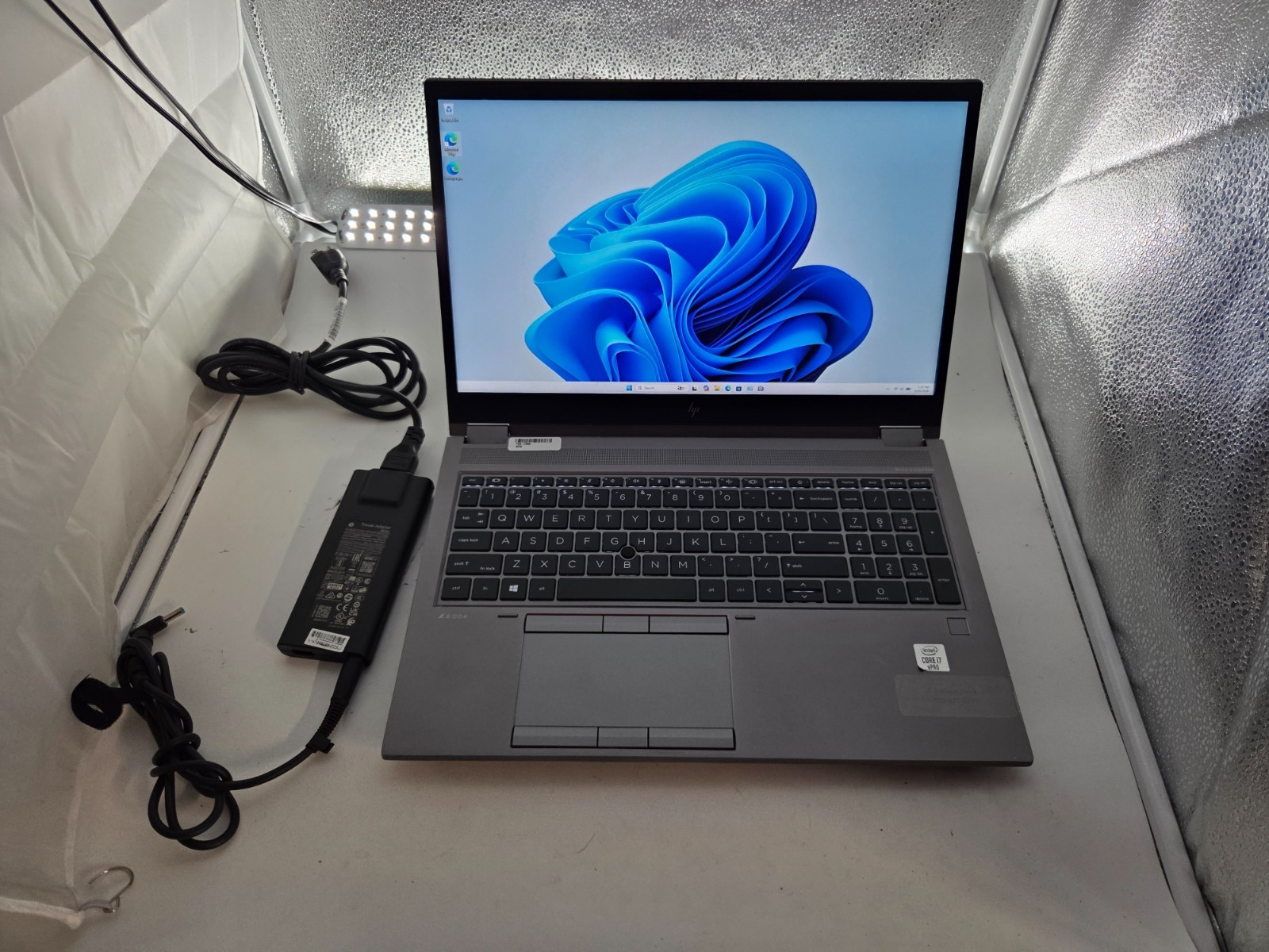 ZbookFuryG7 Gamer w/charger.Hybrid Gfx.i7-10850H(6Cores).16GB.256GB NVMe..15″FHD
