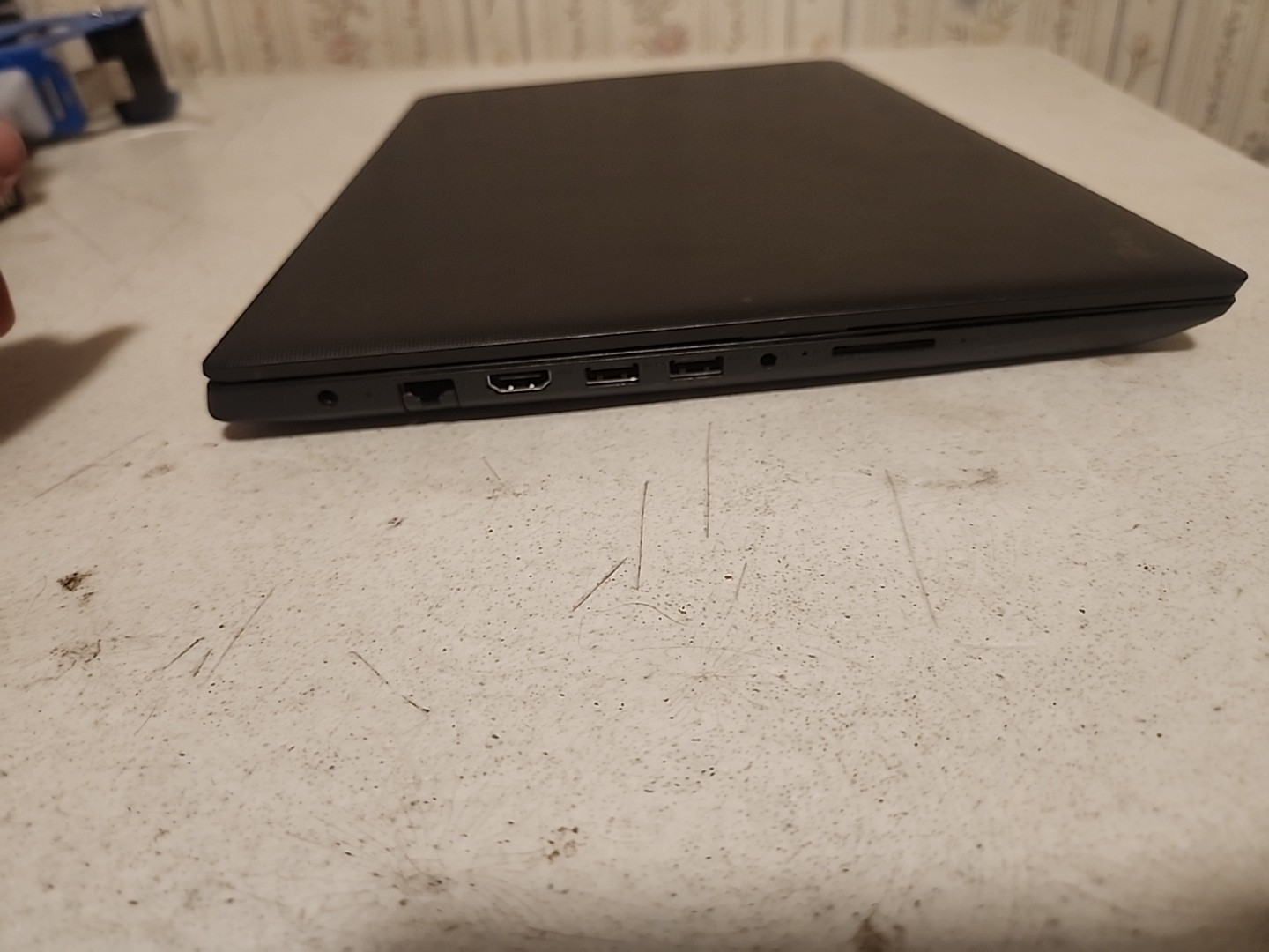 Lenovo ideapad 130-15IKB Laptop Intel I3-6006u 2.00ghz 4GB NO HDD/OS