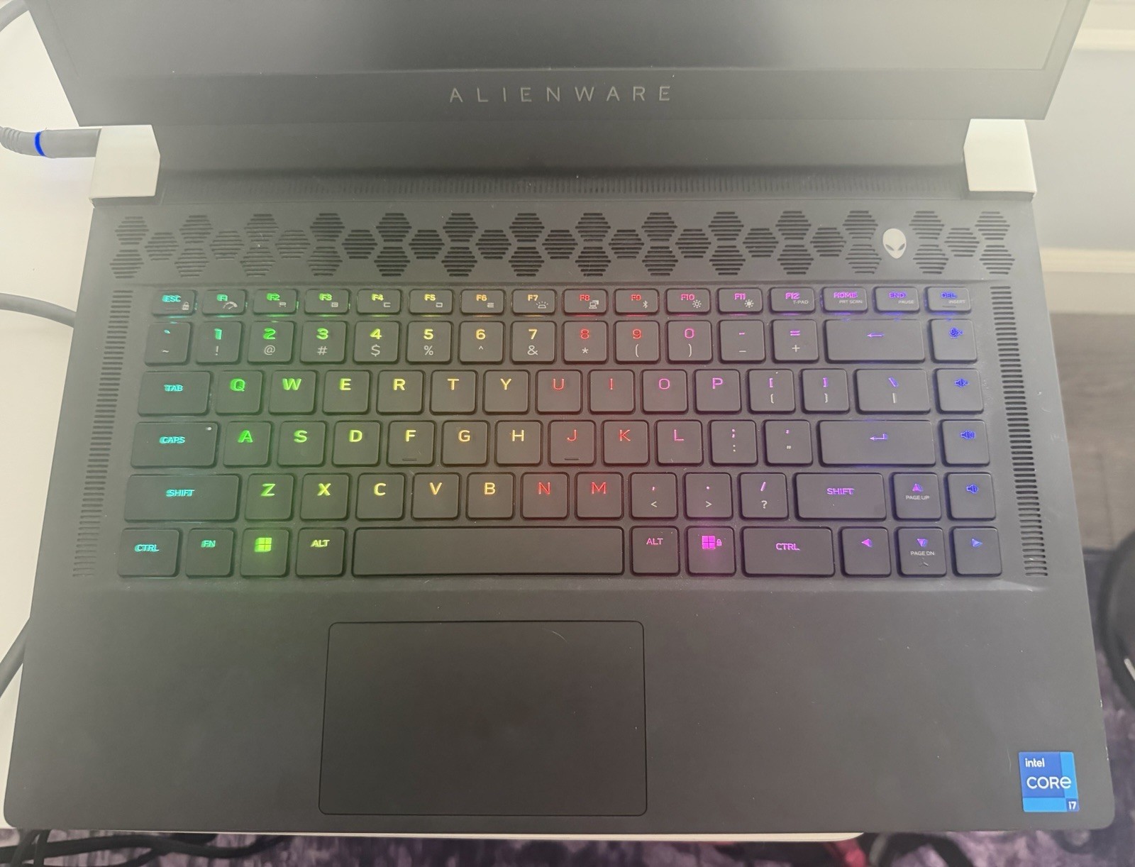 Alienware x15 R2 CTO – FHD – i7-12700H – 32GB RAM – RTX 3070Ti – 2TB SSD