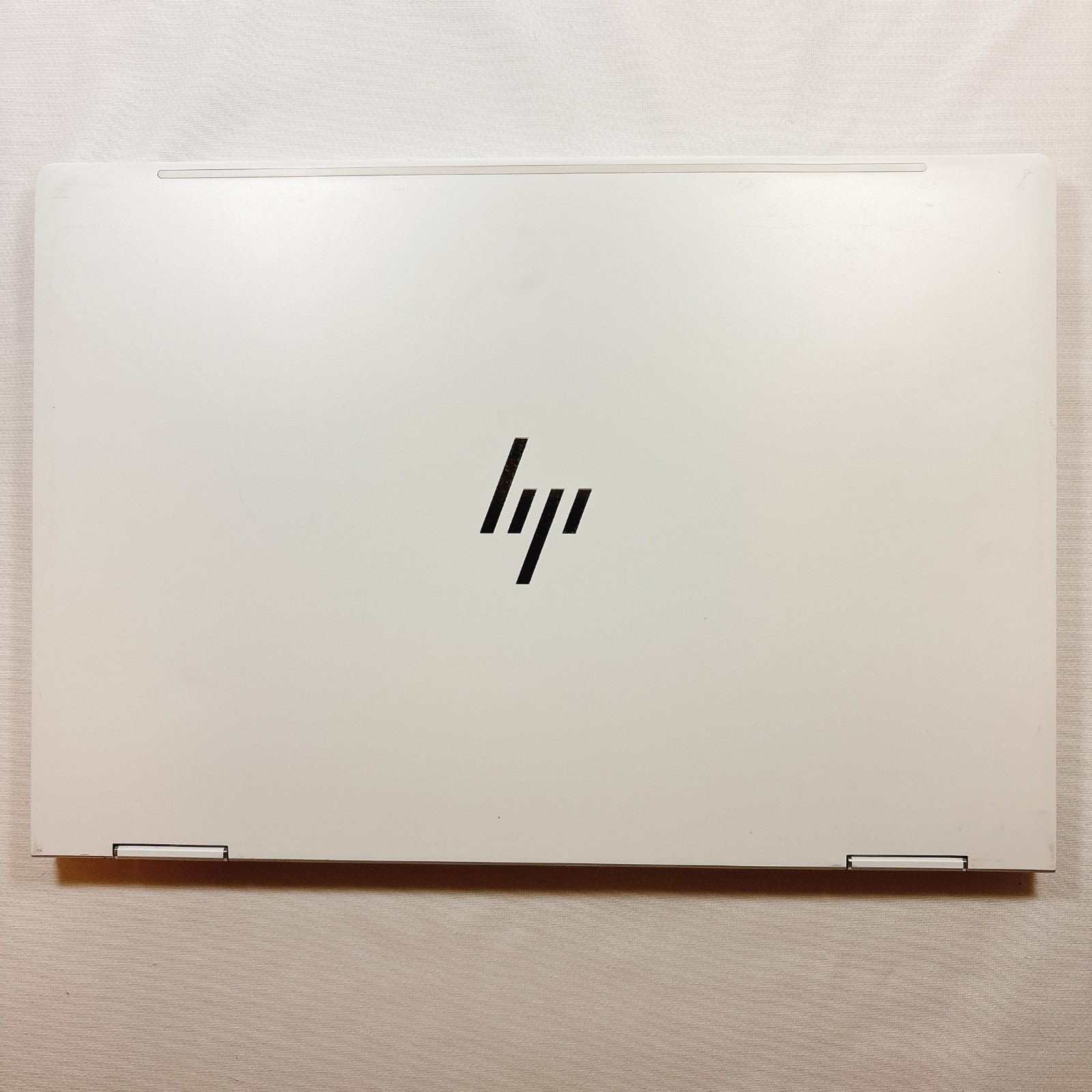 HP Envy x360 13.3″ Ryzen 5 3500U 8GB RAM 256GB SSD White 2in1 convertible #1031