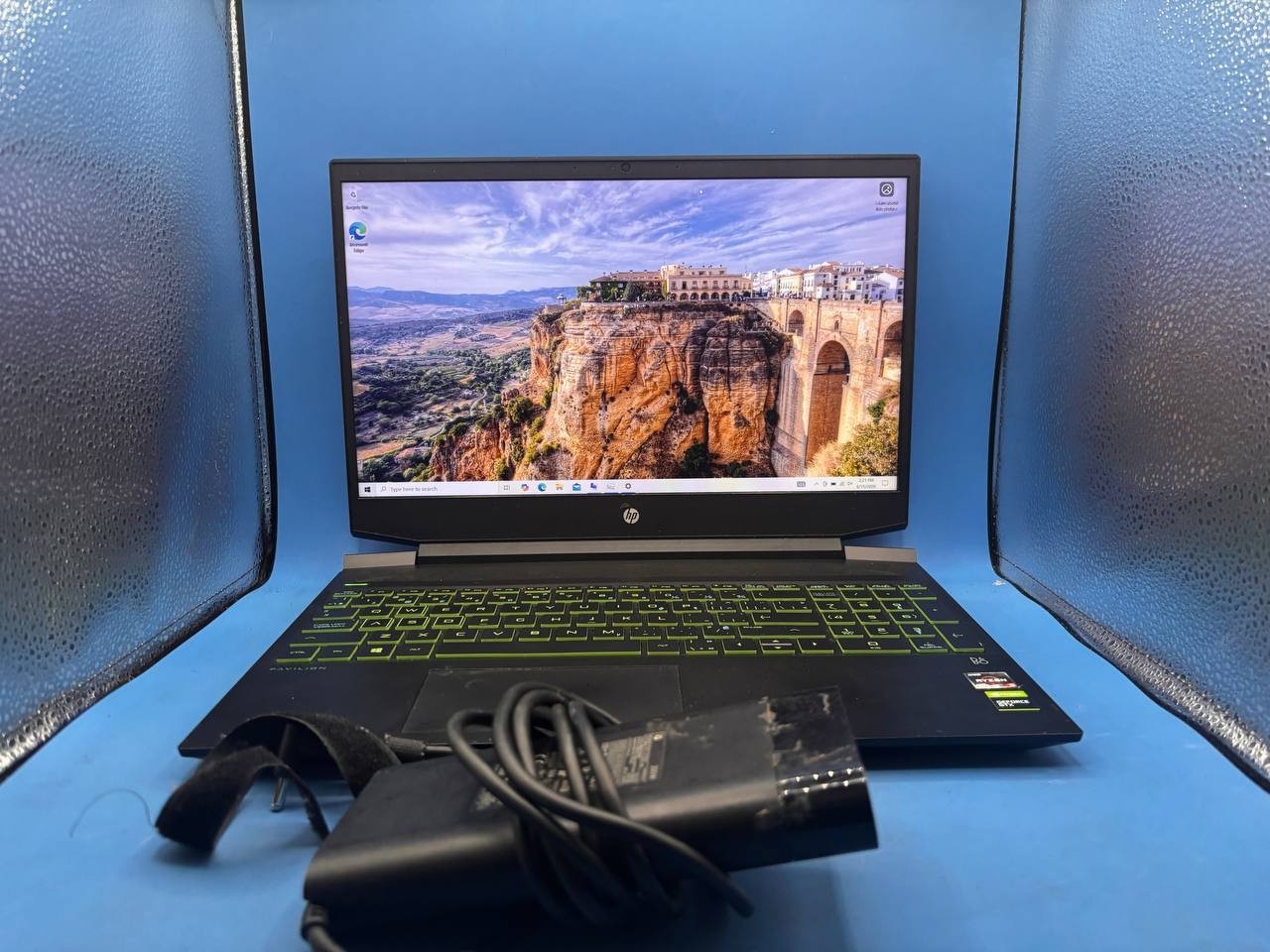 HP Pavilion Gaming Laptop Ryzen 5 4600H GTX 1050 8GB Ram 256GB SSD 1TB HDD PH9