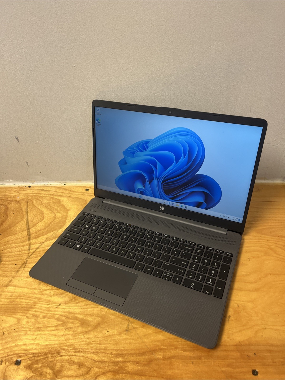HP 255 G8 AMD Ryzen 5 5500U 16GB RAM 256GB SSD Win11 Pro