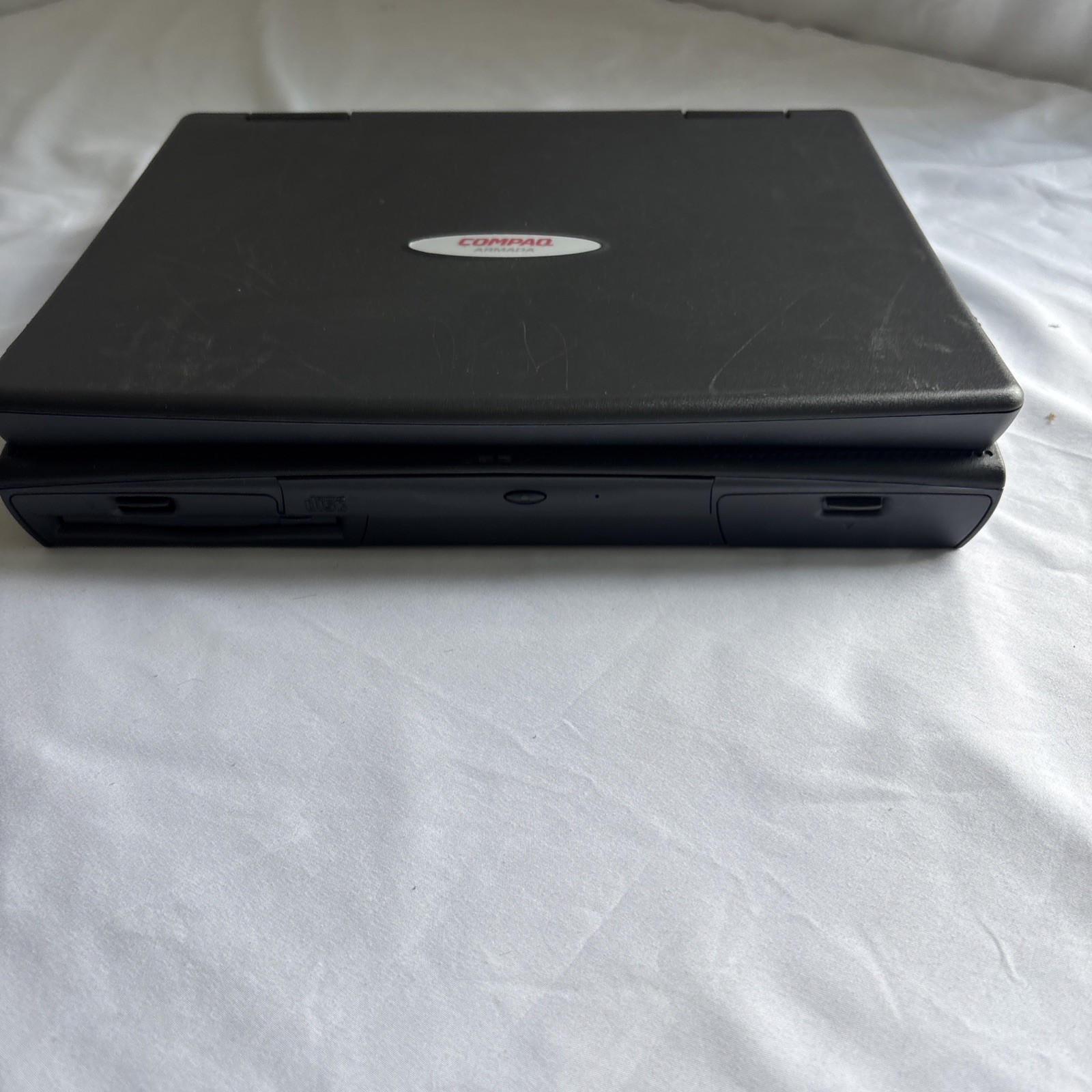 Vintage Compaq Armada 1700 Laptop Notebook Untested No Charger For Parts