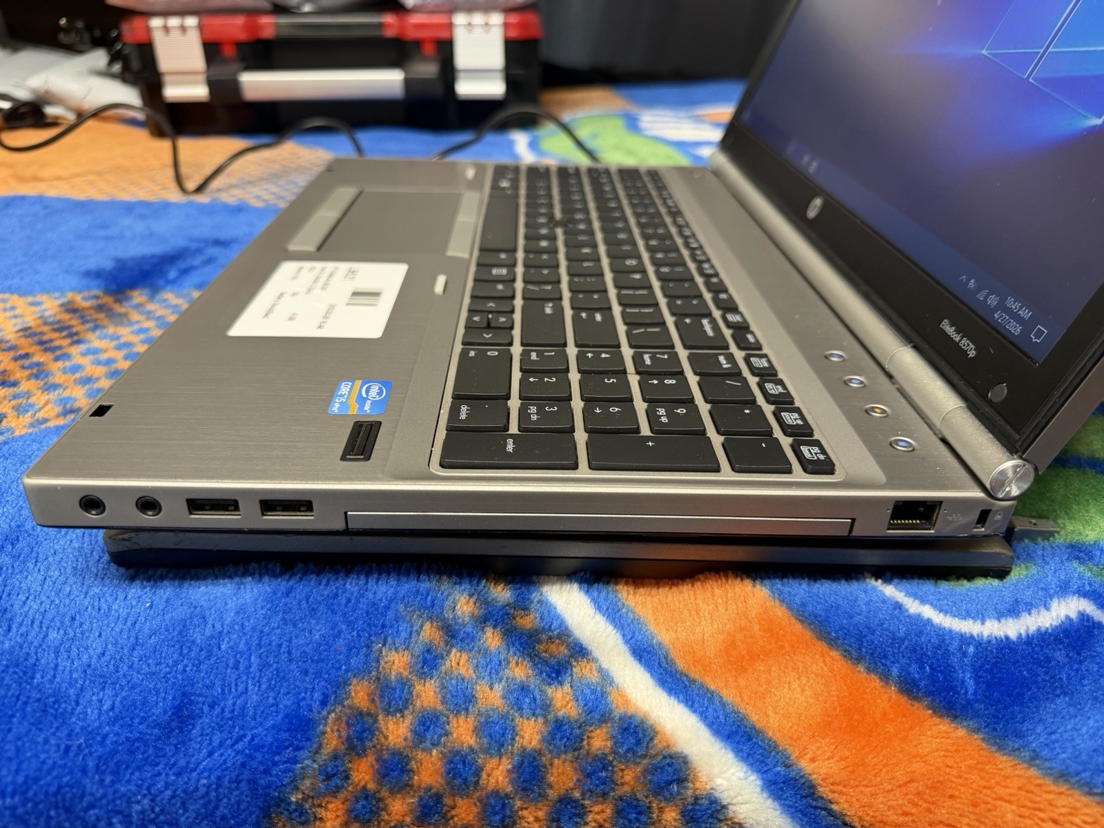 HP EliteBook 8560p 15.6″ Laptop Intel i5 @2.70 4GB RAM 320 GB DVDRW WiFi #241