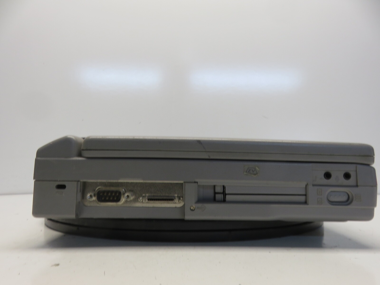 Toshiba Satellite Pro 430CDT Intel Pentium 120MHz 50 MB NO HDD No Batt