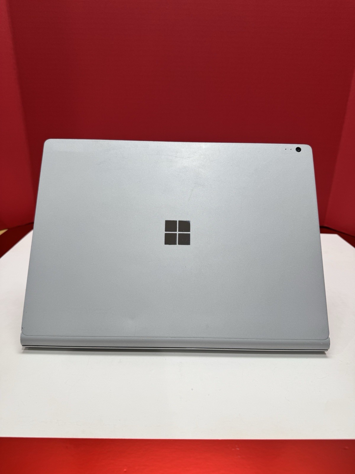 Microsoft Surface Book 2 13.5” i5 8350U 1.7GHz 8GB RAM 256GB 2 In 1 Laptop